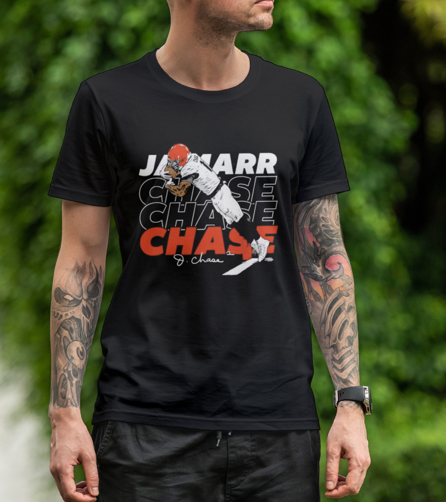 Ja'Marr Chase Cincinnati Bengals Toe Tap Catch Football J. Chase T-Shirt