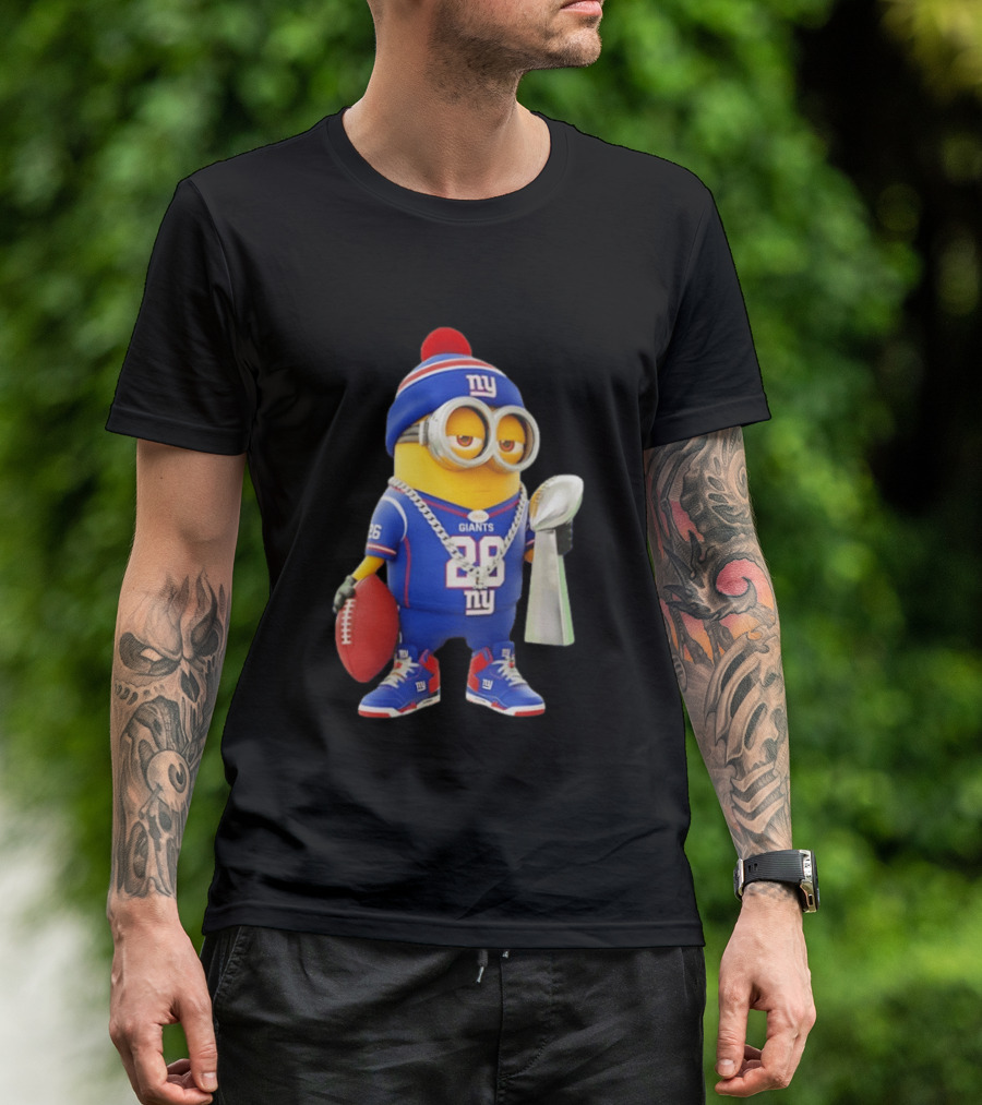 Minion In New York Giants Jersey With Football Trophy And Beanie T-Shirt