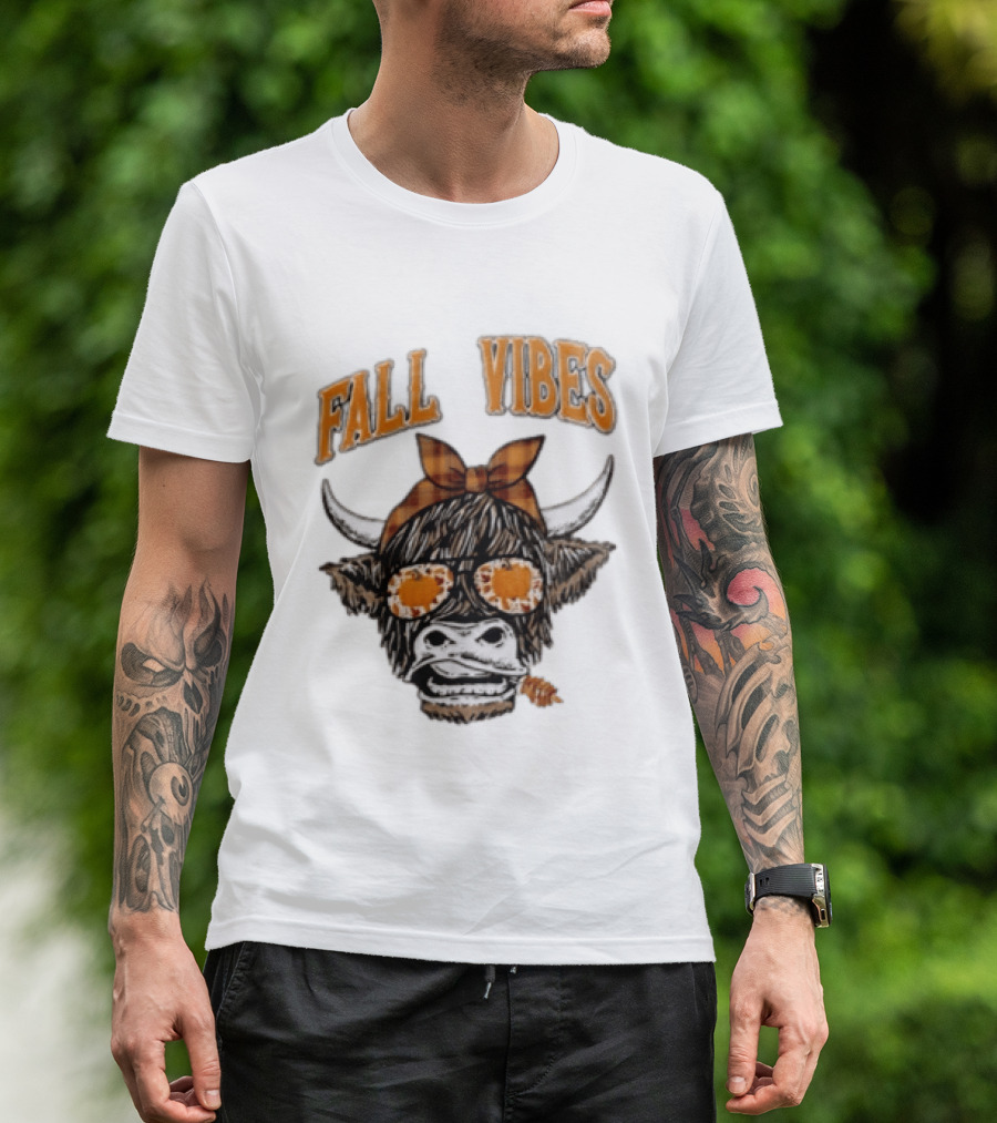 Fall Vibes Highland Cow Plaid Bow Sunglasses Pumpkins T-Shirt