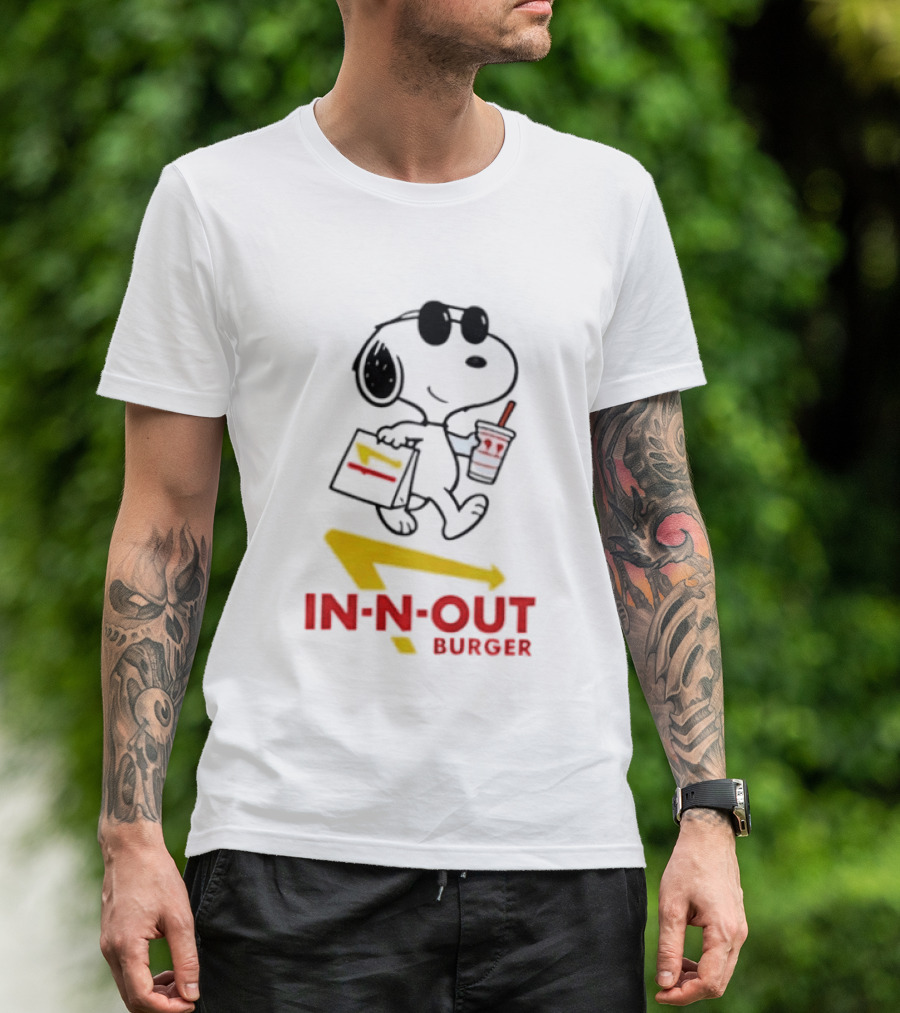 Snoopy With In N Out Burger Bag And Drink Peanuts Fast Food T-Shirt