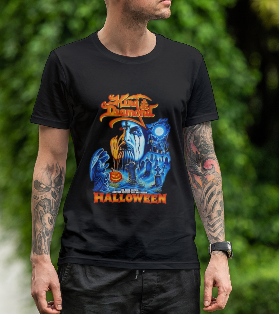 King Diamond The Moon Is Full Another Perfect Day Has Begun Halloween T-Shirt
