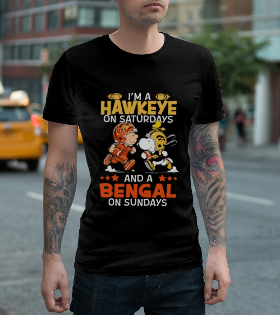 Iowa Hawkeyes Saturdays And Cincinnati Bengals Sundays Snoopy Charlie Brown T-Shirt