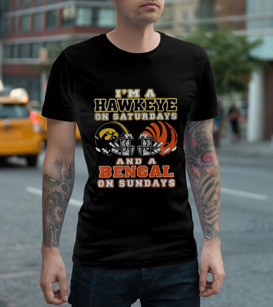I'm A Hawkeye On Saturdays And A Bengal On Sundays Football Helmets T-Shirt
