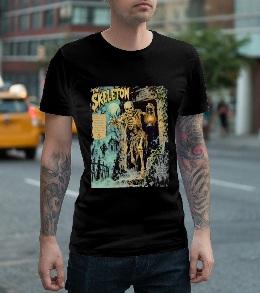 The Skeleton Mors Vincit Omnia Sic Transit Gloria Mundi Lantern Night Scene T-Shirt