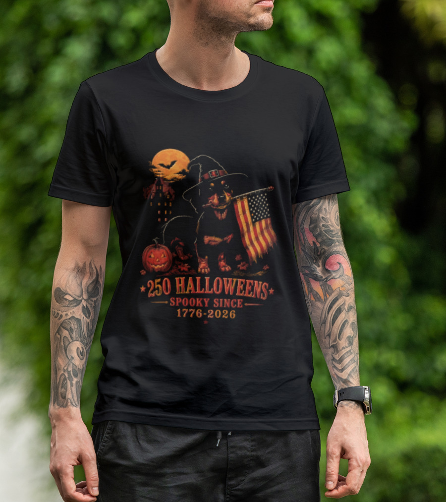 250 Halloweens Spooky Since 1776 2026 Dachshund Dog Lover T-Shirt