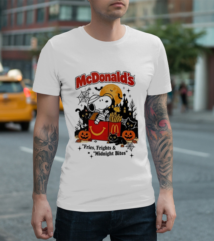 Snoopy McDonald's Halloween Fires Frights Midnight Bites Pumpkin Black Cat Moon T-Shirt