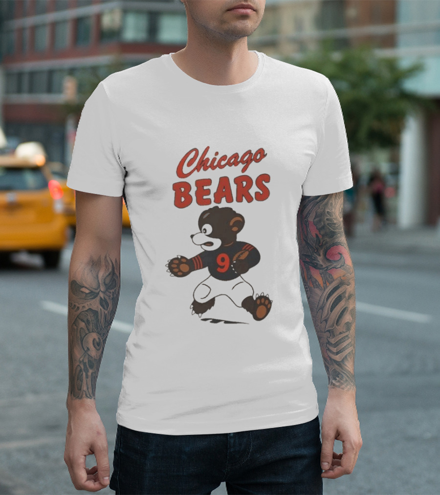 Chicago Bears Vintage Running Bear Illustration Football 9 T-Shirt
