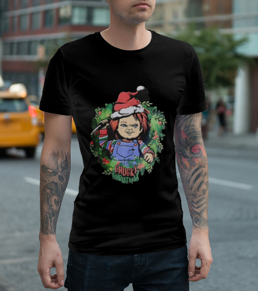 Chucky Christmas Doll Holding Knife In Festive Wreath With Santa Hat T-Shirt