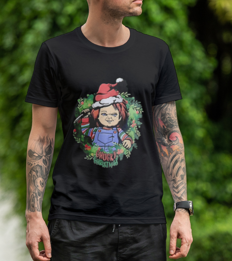 Chucky Christmas Doll Holding Knife In Festive Wreath With Santa Hat T-Shirt