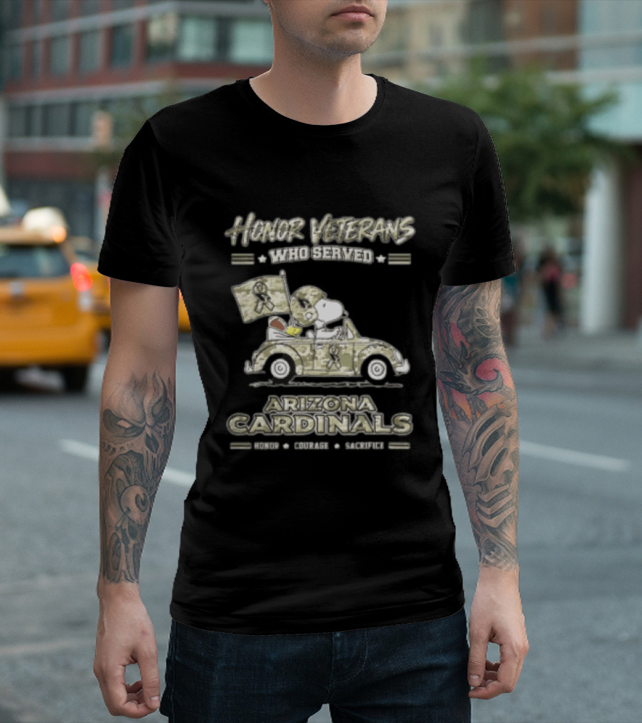 Honor Veterans Who Served Arizona Cardinals Snoopy Car Flag Salute Troops T-Shirt