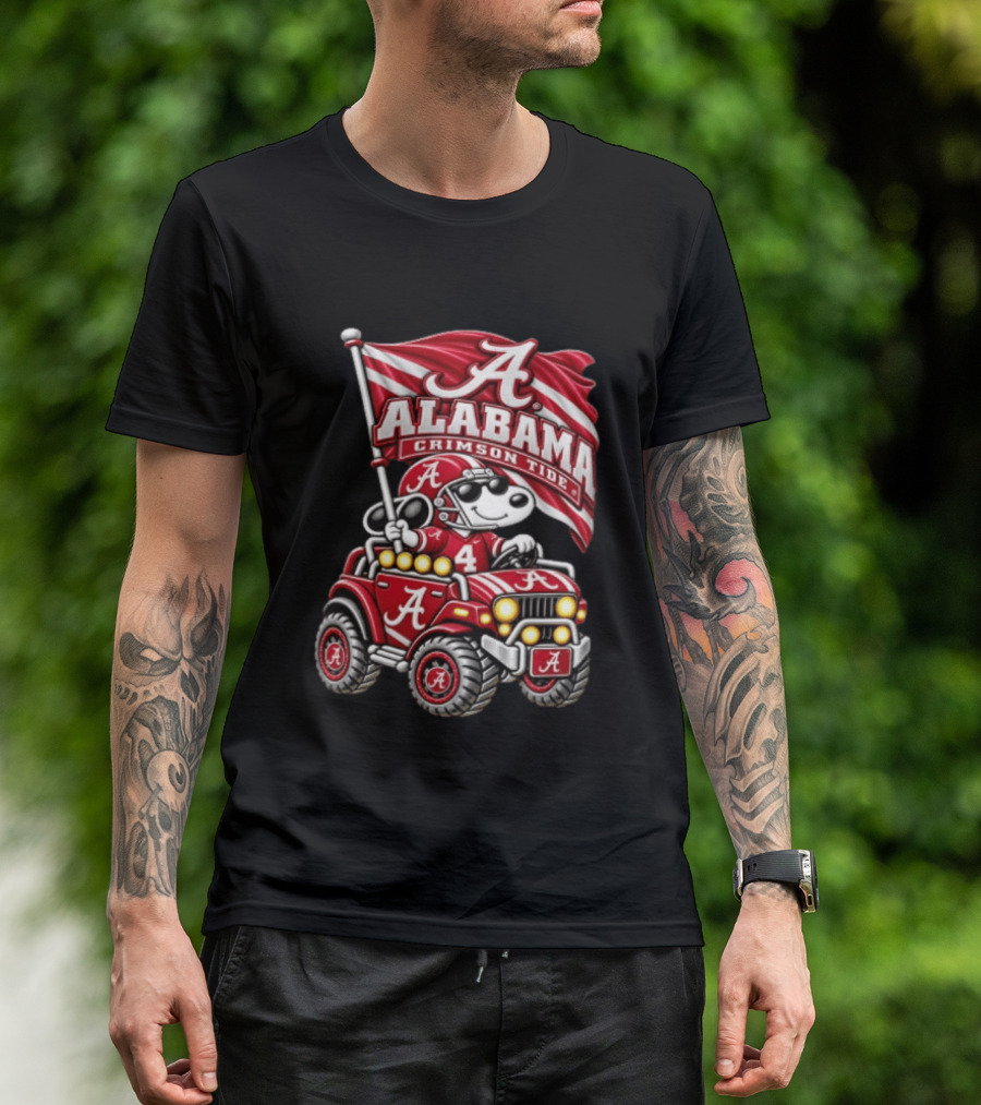 Alabama Crimson Tide NCAA Football Snoopy Driving Offroad Vehicle T-Shirt