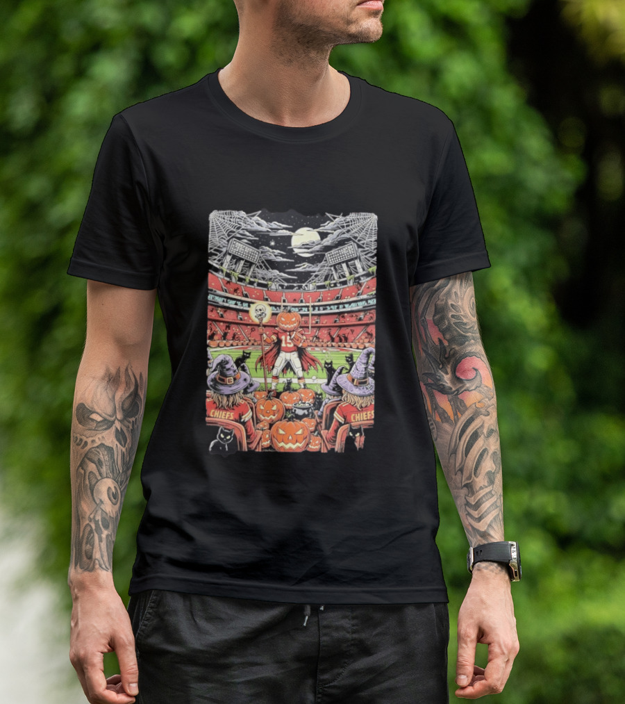 Kansas City Chiefs Halloween Stadium Pumpkins And Witches Scene T-Shirt