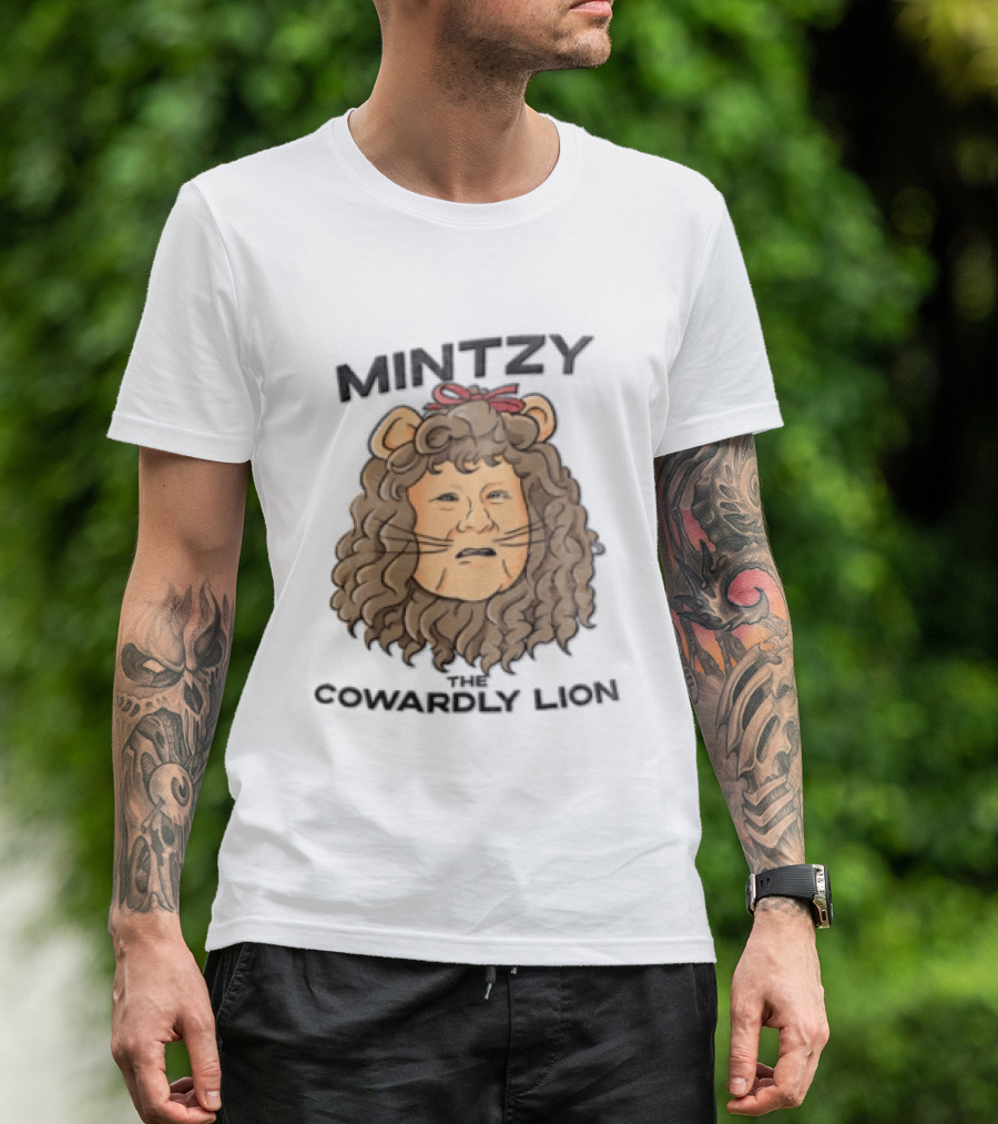 Mintzy The Cowardly Lion Wizard Of Oz T-Shirt