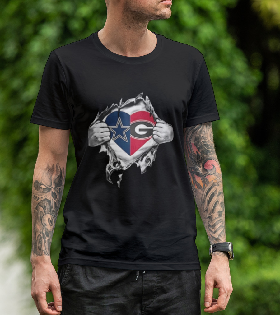 Dallas Cowboys Georgia Bulldogs Heart Design With Ripping Hands T-Shirt