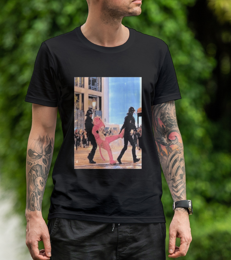 Original Pink Panther France Protests 2026 Police Mascot Arrest Scene T-Shirt