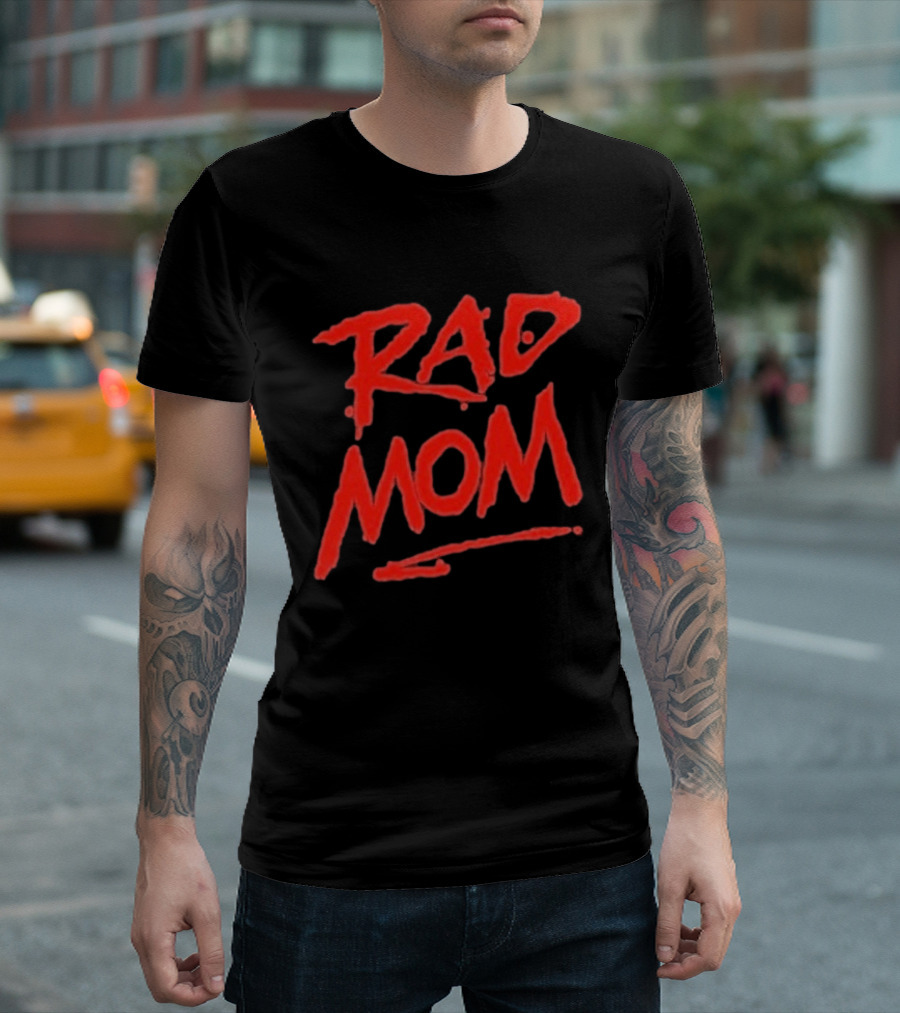 Rad Mom Retro Style Bold Red T-Shirt