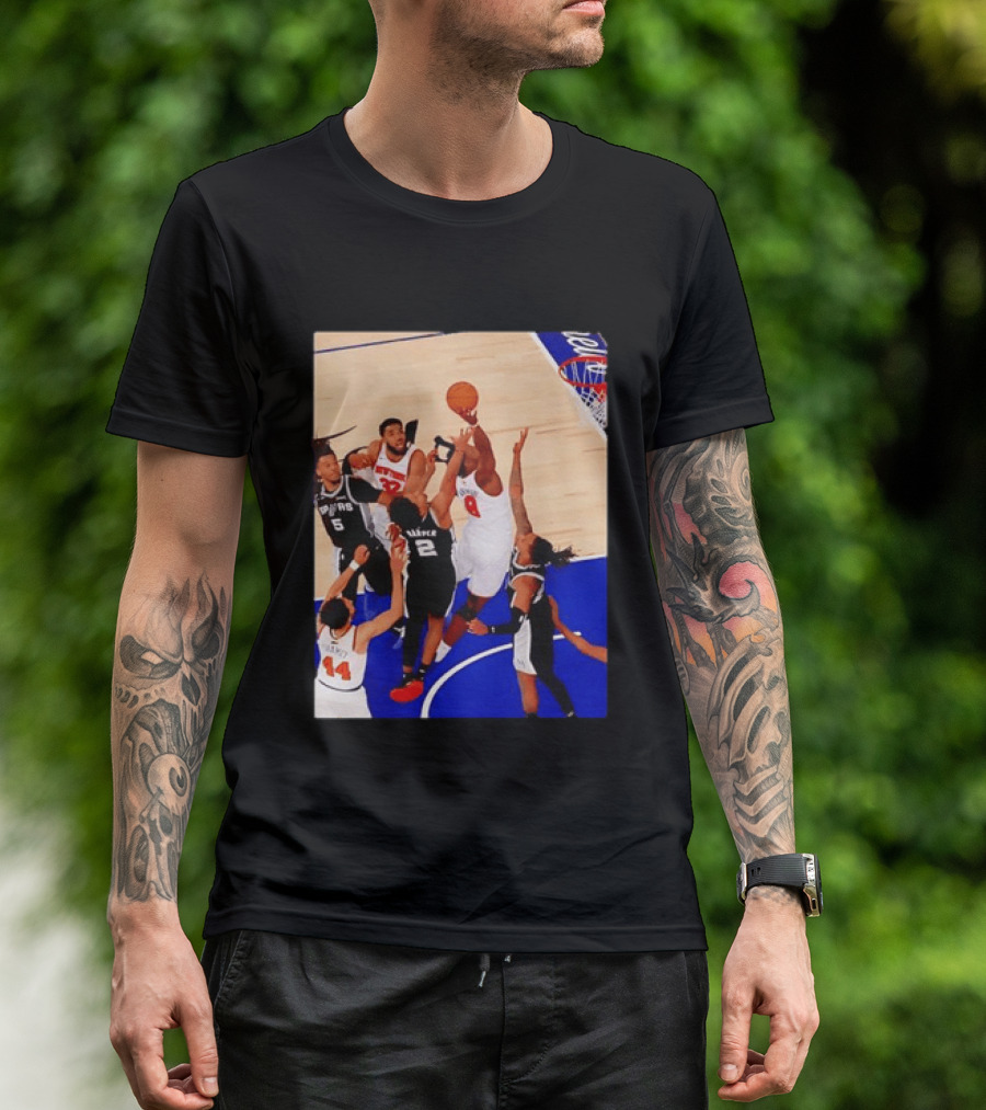 The Putback With OG Knicks Dunking Against Spurs T-Shirt