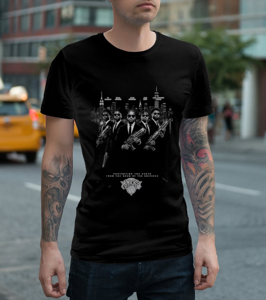 New York Knicks Protecting The Earth From The Scum Of The Universe Cityscape And Action Figures T-Shirt