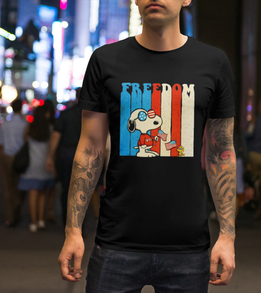 Freedom Snoopy Woodstock Peanuts USA 250th Anniversary Patriotic Celebration T-Shirt
