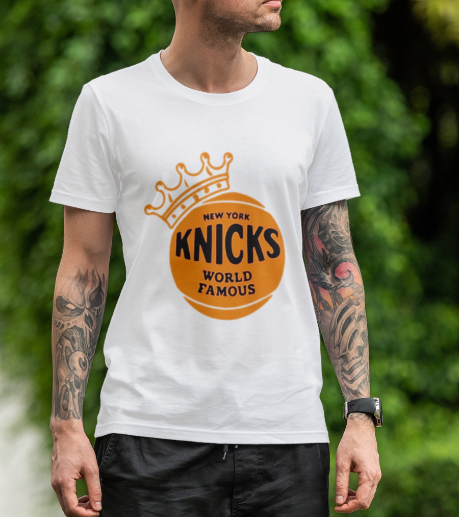 New York Knicks NBA Basketball World Famous Crown T-Shirt