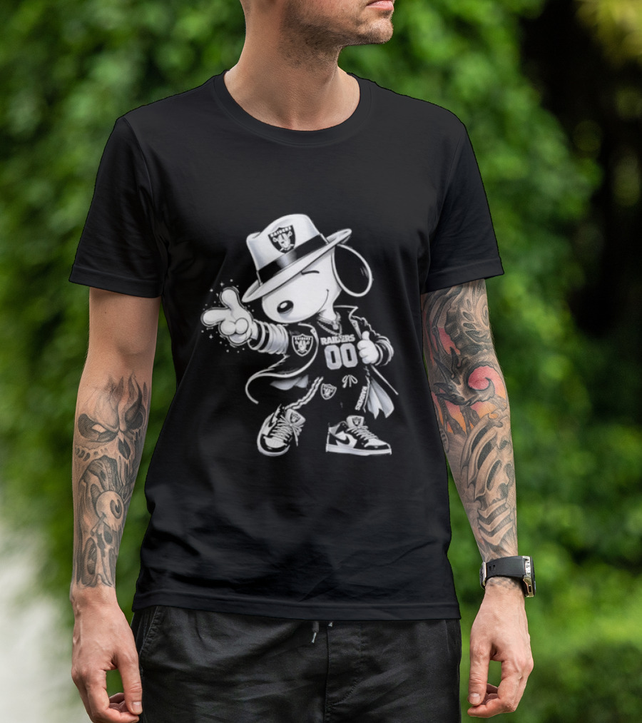 Snoopy X Las Vegas Raiders 00 Football Character With Team Symbol In White T-Shirt