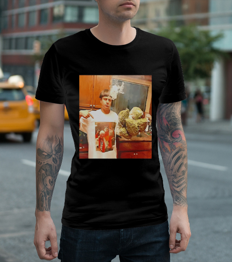 Oliver Tree Cannabis Oversized Buds And With Smoking Image T-Shirt