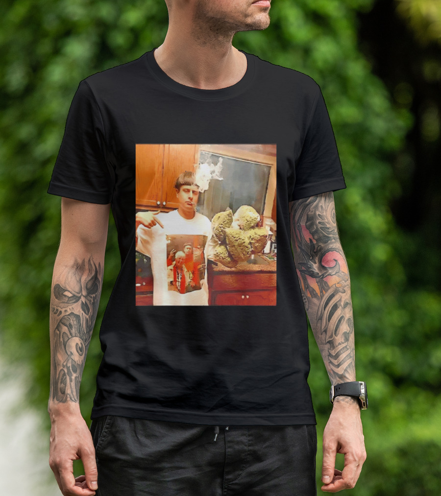 Oliver Tree Cannabis Oversized Buds And With Smoking Image T-Shirt