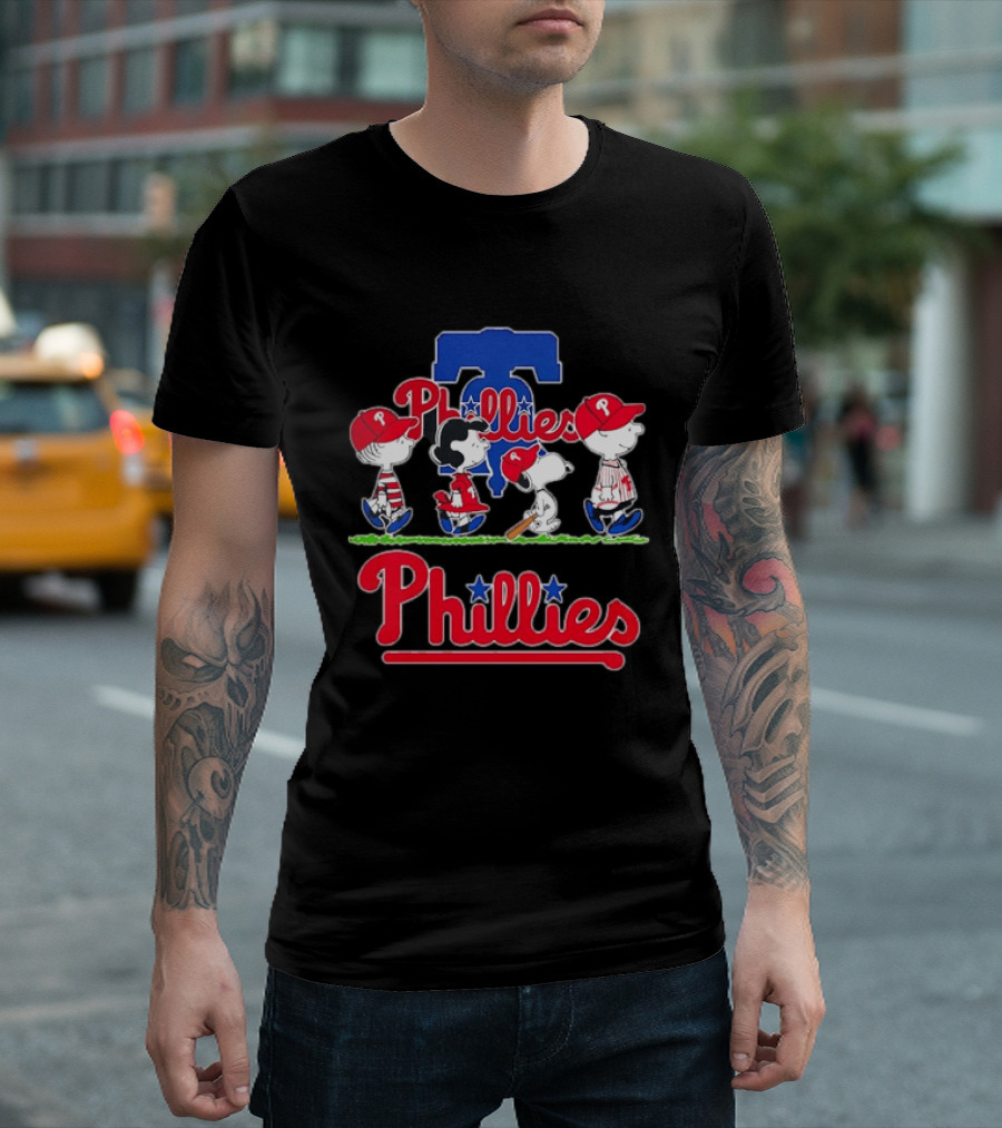 Peanuts Gang Philadelphia Phillies Walking T-Shirt
