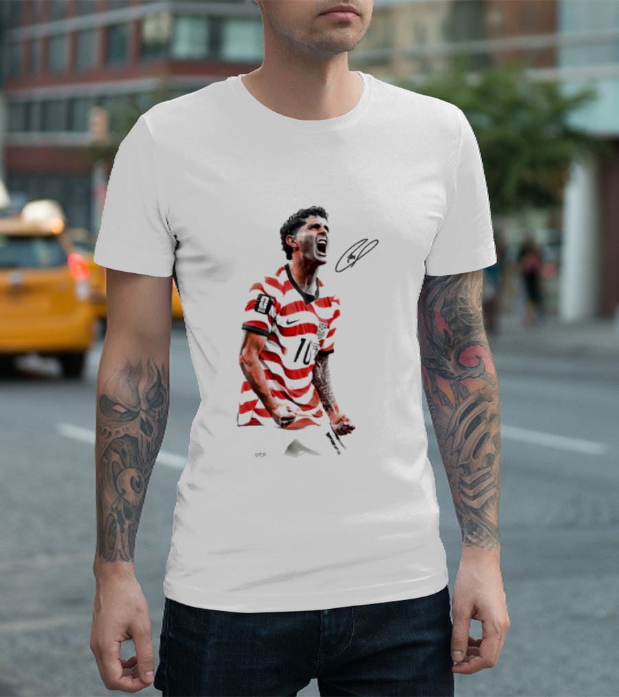 USA 10 Christian Pulisic Soccer Star Jersey Signature T-Shirt