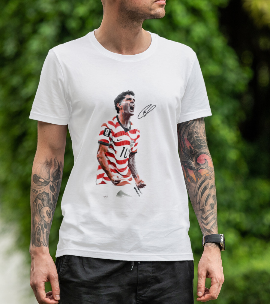 USA 10 Christian Pulisic Soccer Star Jersey Signature T-Shirt