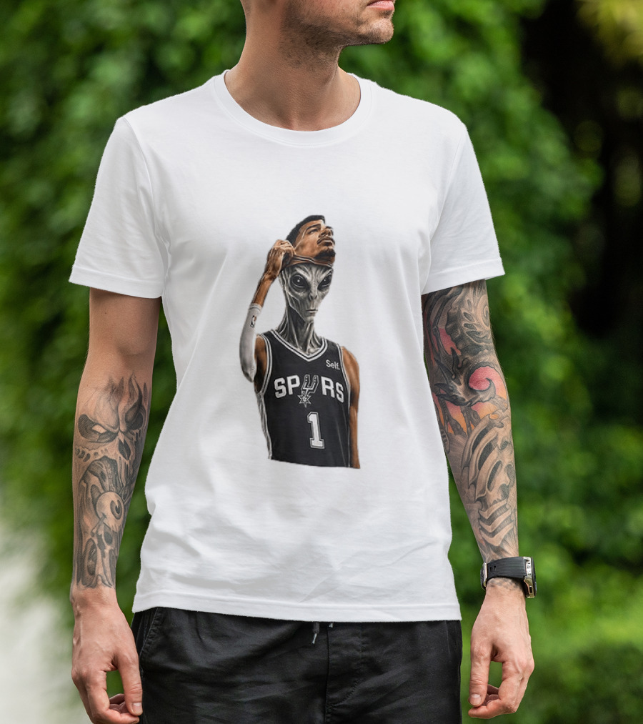 Wembanyama Spurs Alien Takeover Face Reveal Self 1 T-Shirt