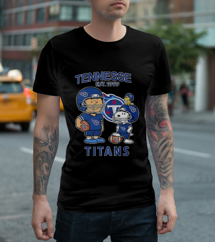Tennessee Titans EST 1959 Charlie Brown And Snoopy Football T-Shirt
