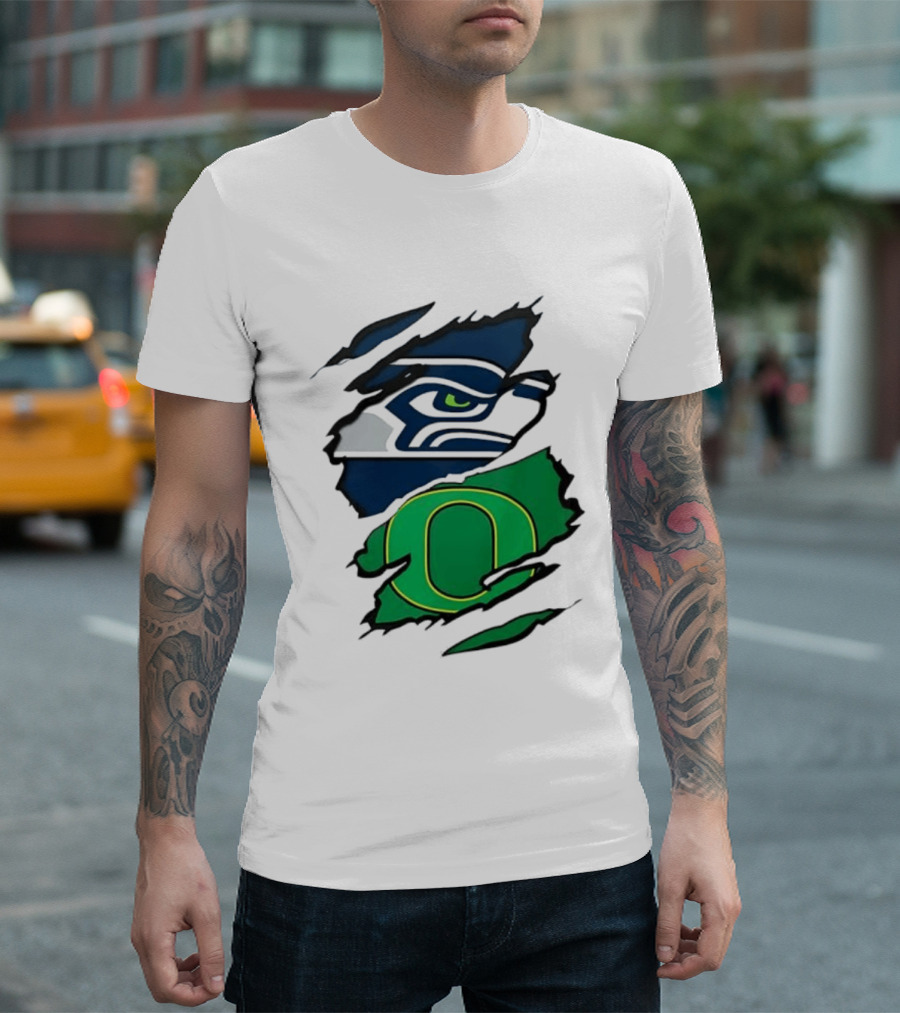 Seattle Seahawks Oregon Ducks Ripped Skin Effect NFL College Team Spirit T-Shirt