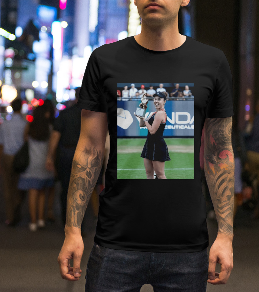Linda Wins Tennis Title Holding Trophy On Grass Court T-Shirt