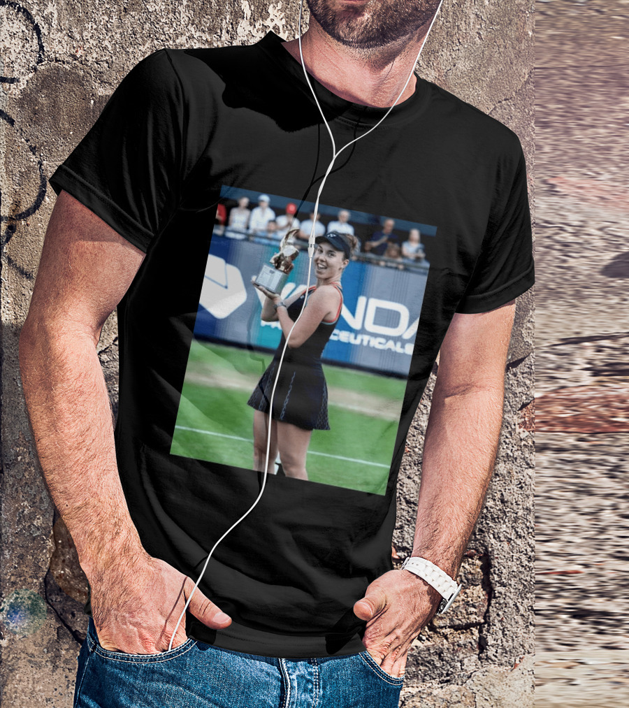 Linda Wins Tennis Title Holding Trophy On Grass Court T-Shirt