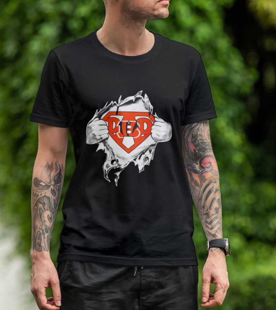 Cincinnati Reds Baseball MLB Super Dad Father's Day Hero Fan T-Shirt