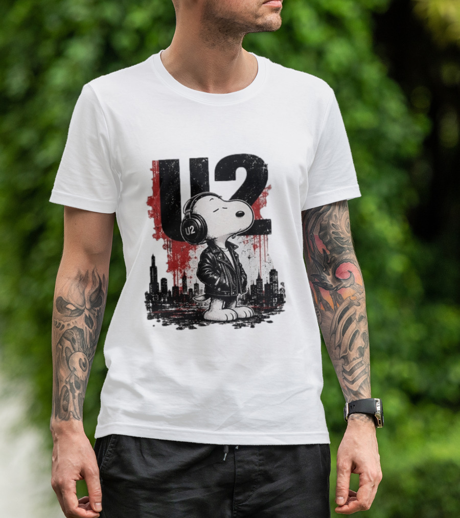 Snoopy U2 On Sky One Dream One Fearless Heart Urban Skyline T-Shirt