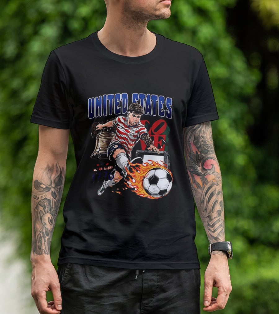 Christian Pulisic United States Soccer Fireball Liberty Bell Established 1776 T-Shirt