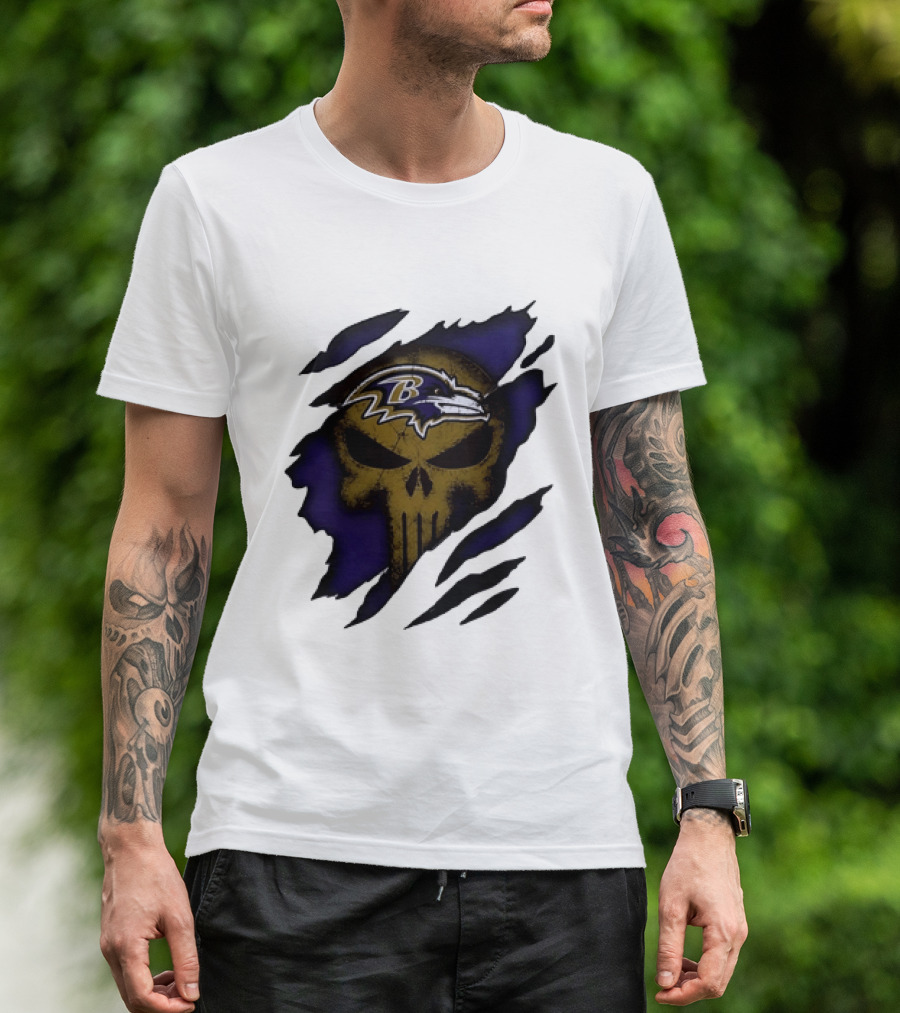 Baltimore Ravens Punisher Skull Torn Effect Fan Gear T-Shirt