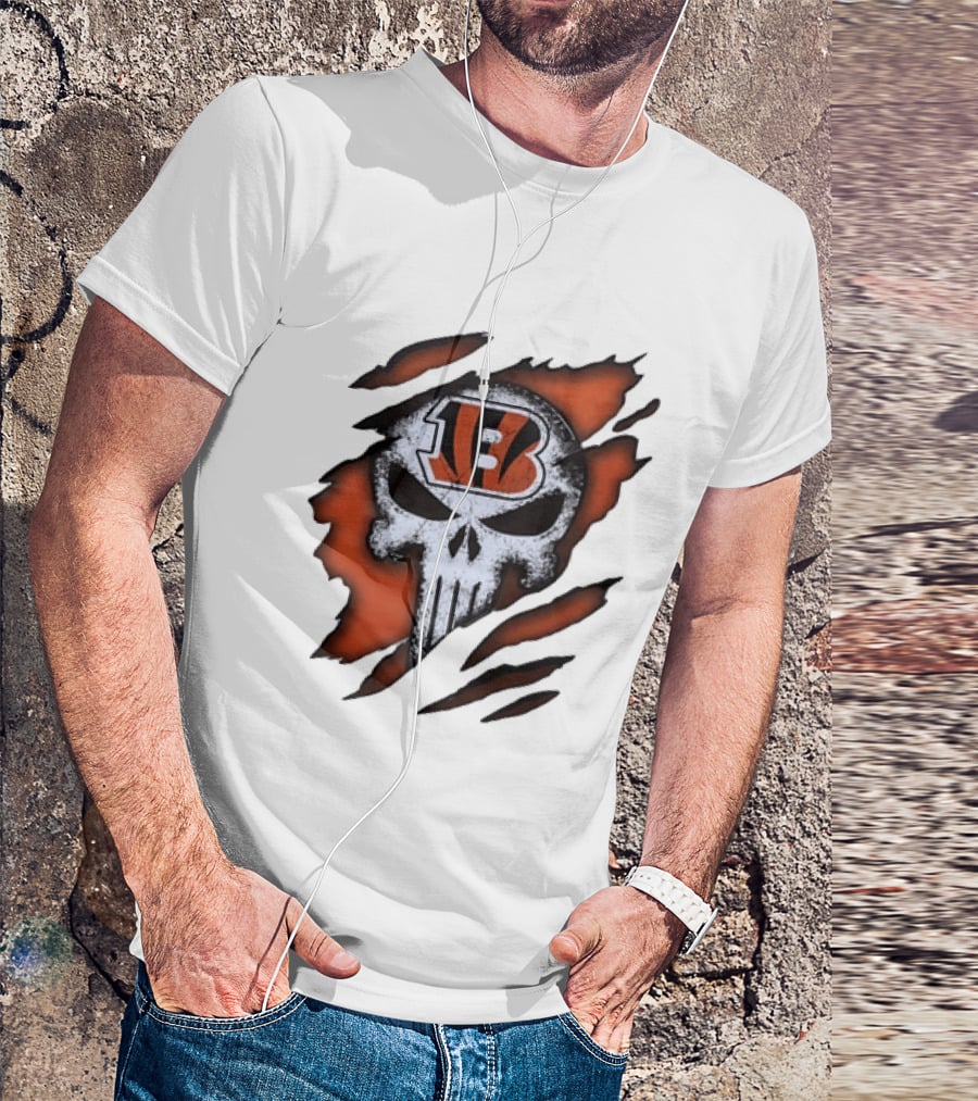 Cincinnati Bengals Punisher Skull Ripped T-Shirt