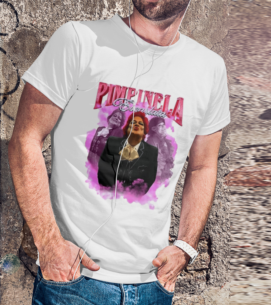 Pimpinela Escarlata Kissing Pose With Pink Smoke Backdrop T-Shirt
