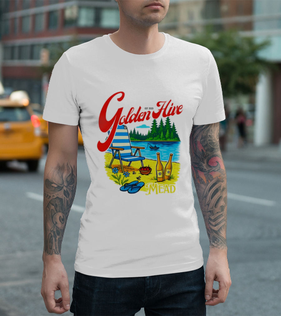 Golden Hive Mead Est 2023 Lakefront Bliss Vintage Escape T-Shirt