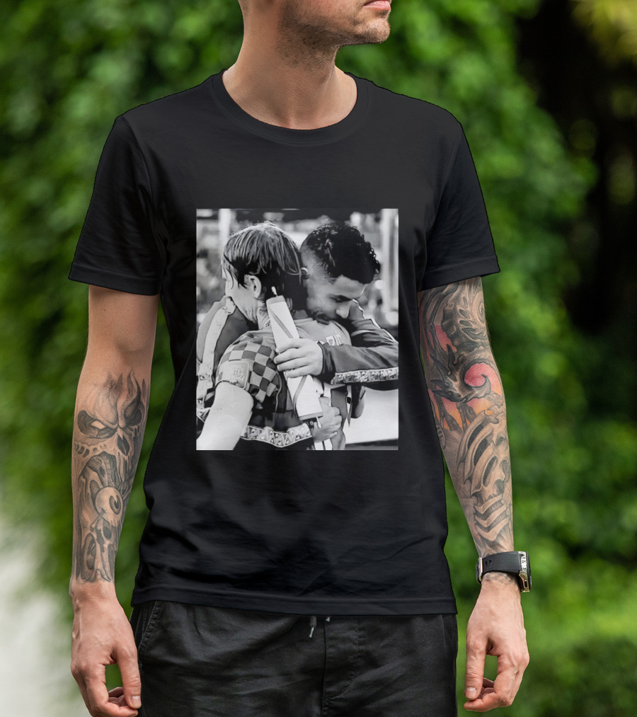 Football Unites The World Luka Modrić Cristiano Ronaldo Hug Memorial T-Shirt
