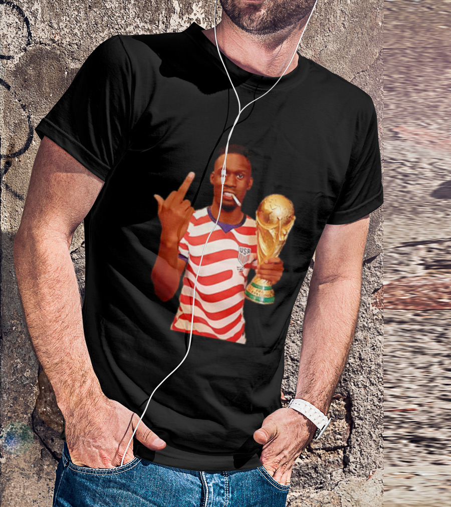 Folarin Balogun USA National Team Smoking Middle Finger World Cup Trophy T-Shirt