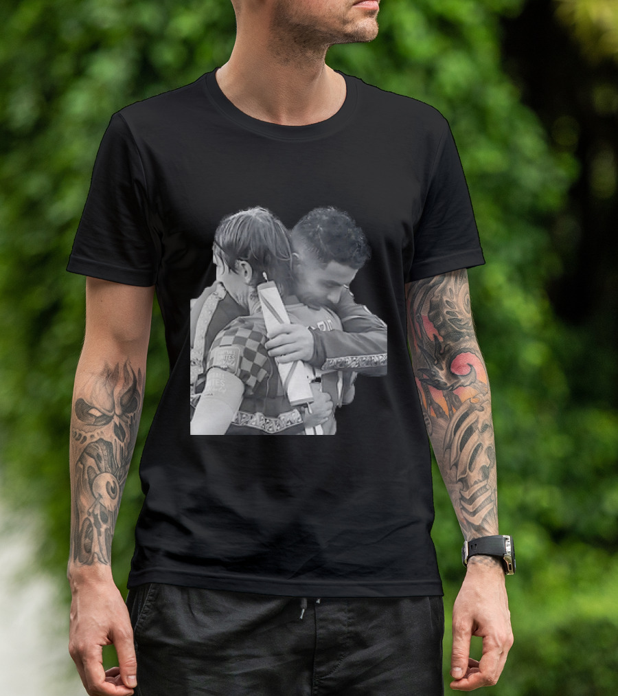 Luka Modric Cristiano Ronaldo Embrace Football Respect UEFA Nations League Croatia Portugal T-Shirt