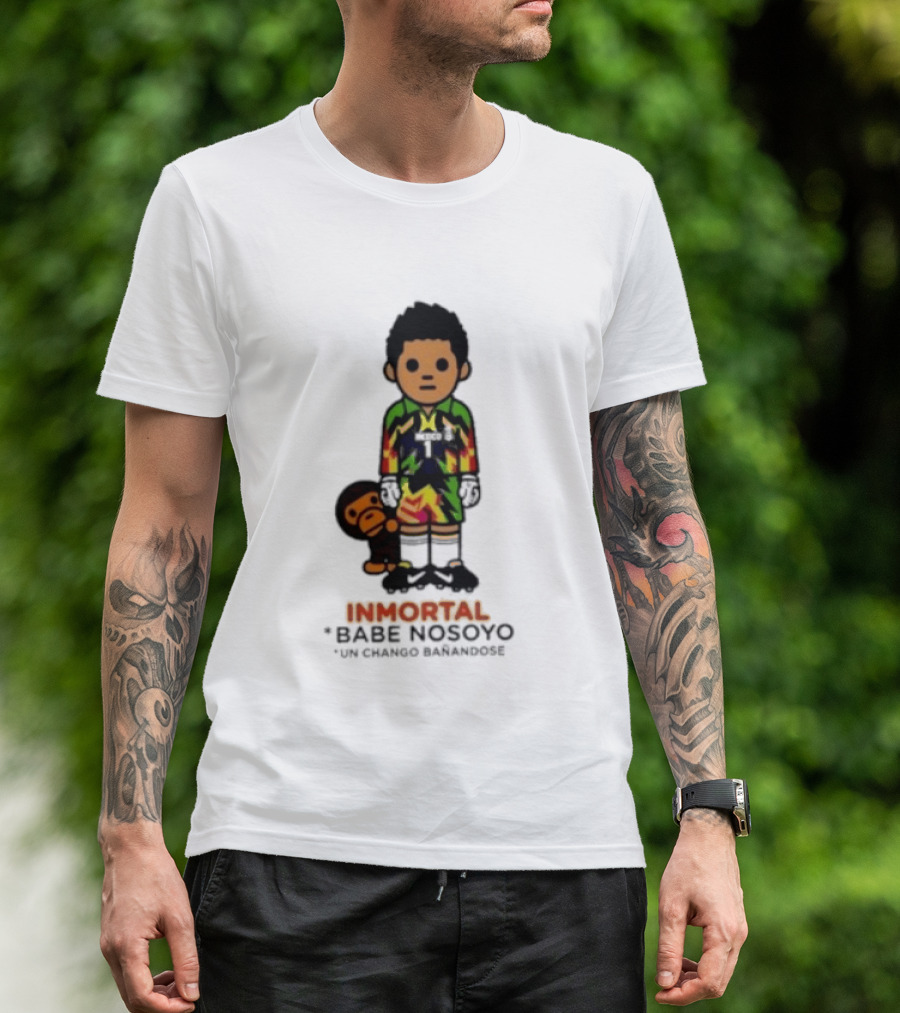Jorge Campos Inmortal Babe Nosoyo Un Chango Bañandose Colorful Soccer Legend And Monkey T-Shirt