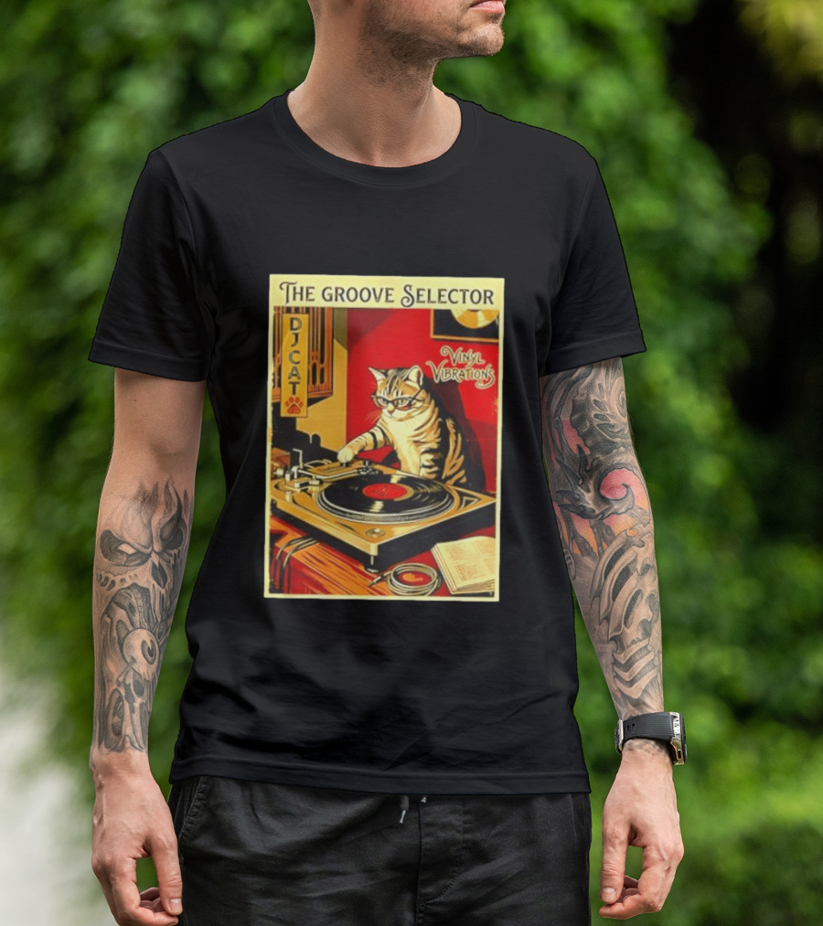 The Groove Selector DJ Cat Vinyl Vibrations Turntable Music Lover T-Shirt