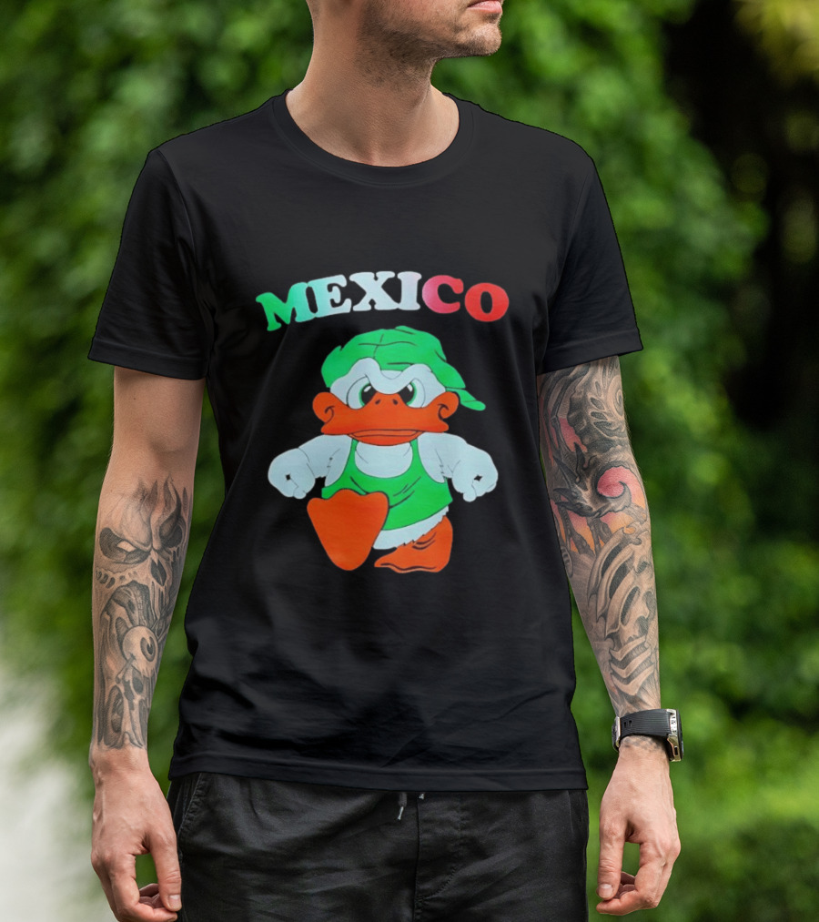 Mexico Duck Cartoon Green Outfit T-Shirt