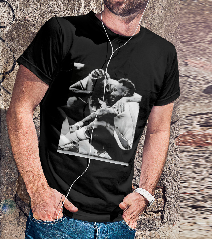 Neymar Jr And Raphinha Emotional Moment Brazil National Football Team T-Shirt