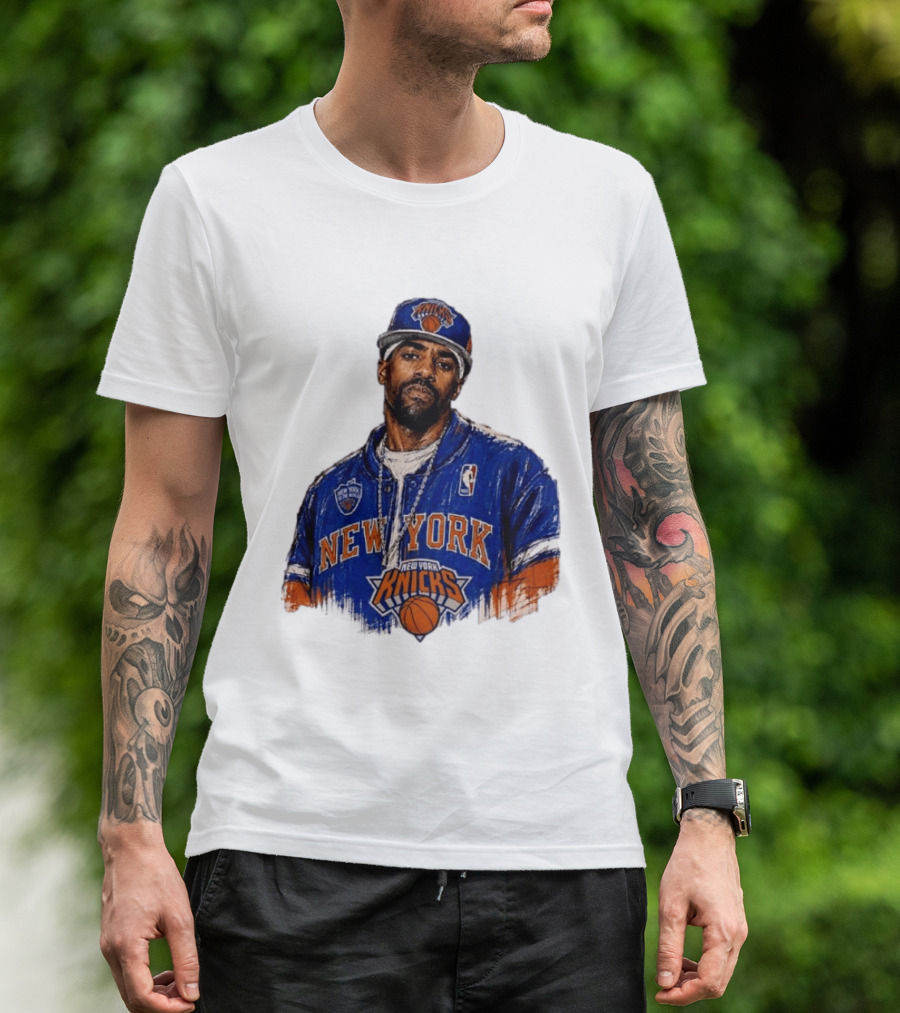 Kyrie Irving New York Knicks New Yorks Finest To The World Manhattan Knicks T-Shirt